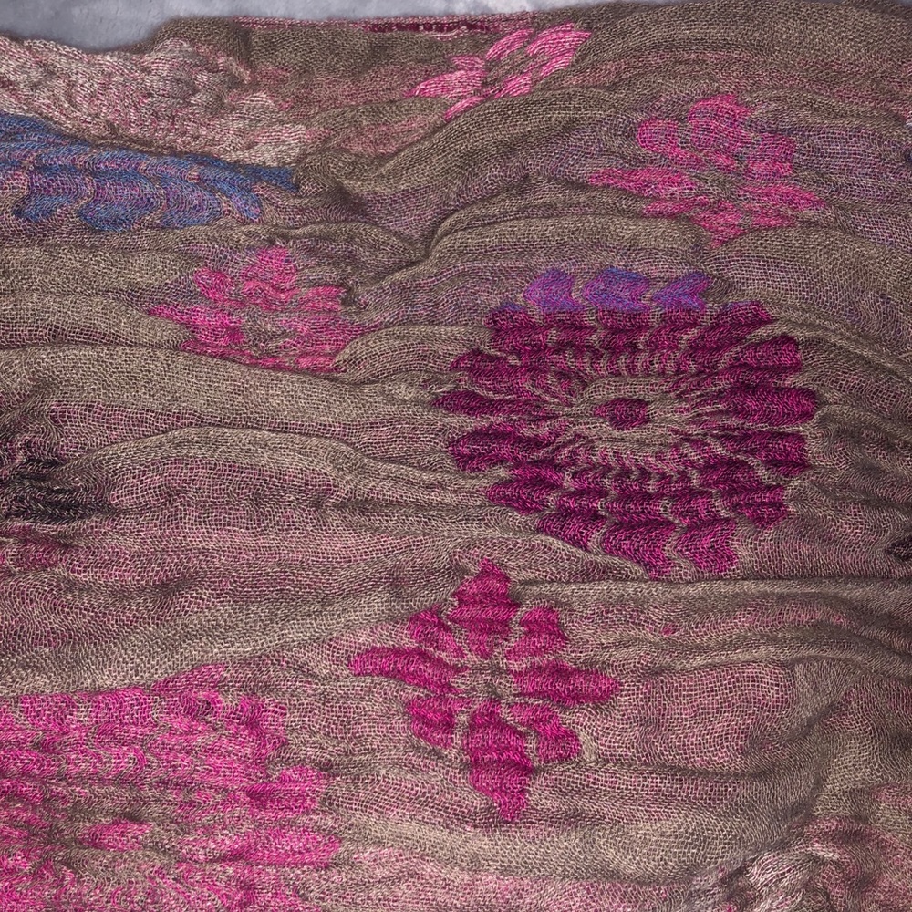 Infinity Scarf - Picture 5 of 5